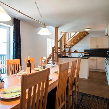 Apartment Picturesque With Terrace *