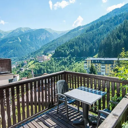 Apartment Picturesque With Terrace