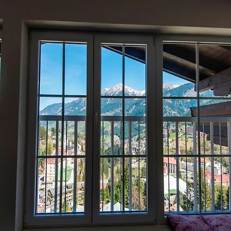 Appartement Picturesque With Terrace Bad Gastein