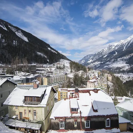Apartment Picturesque With Terrace Bad Gastein