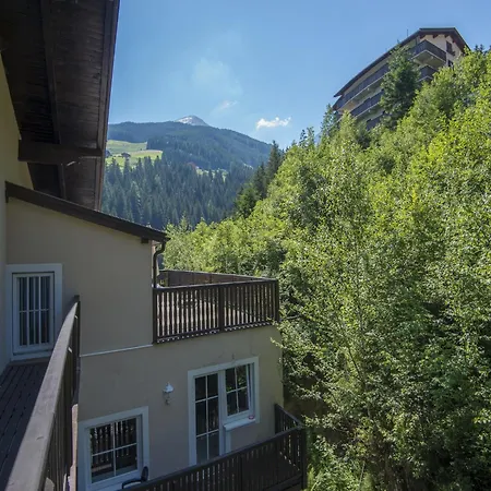 Picturesque With Terrace Appartement